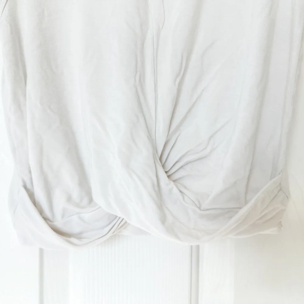 ALO Yoga stylish white